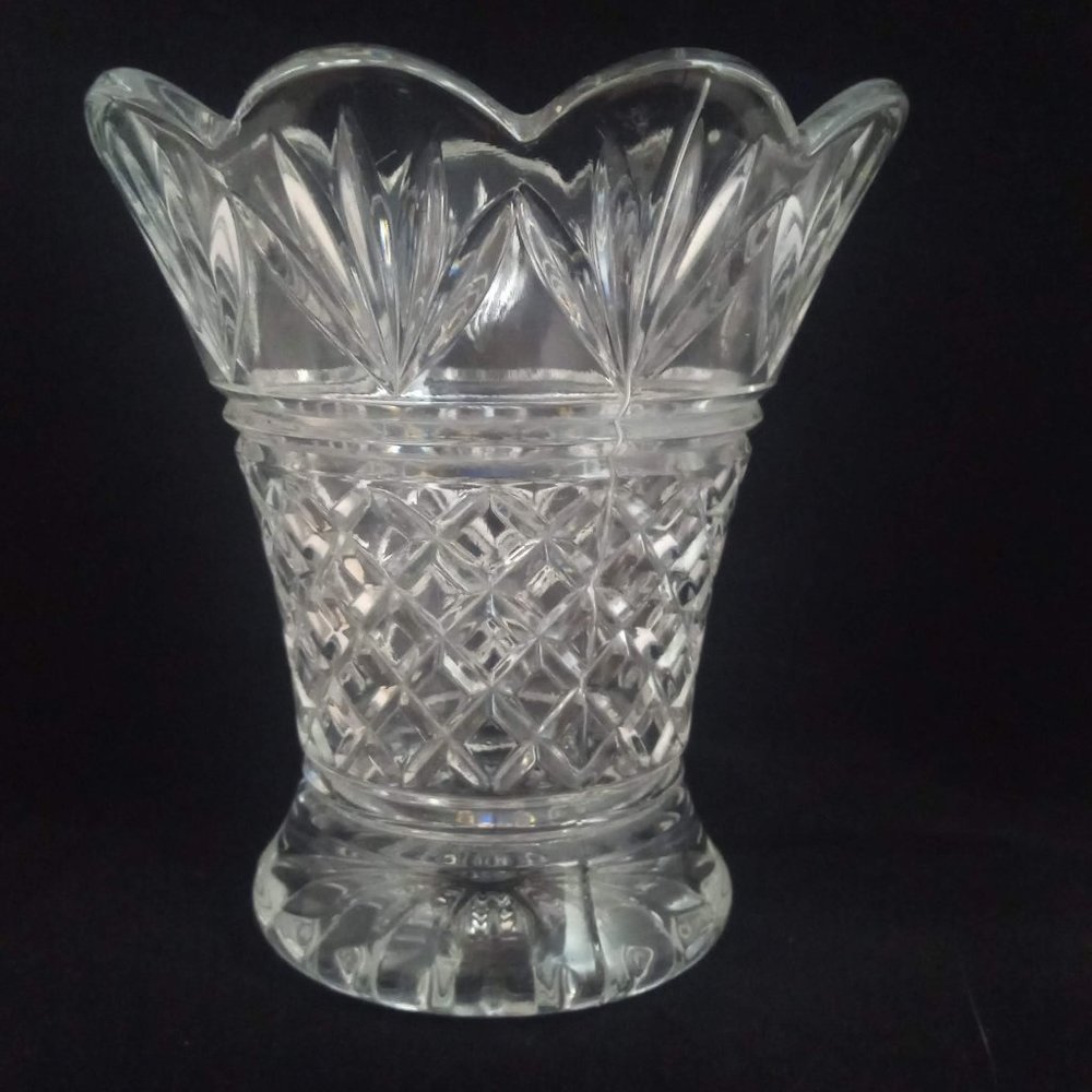 Vintage Teleflora Clear Diamond Cut 24% Lead Crystal Vase 5" Tall GUC